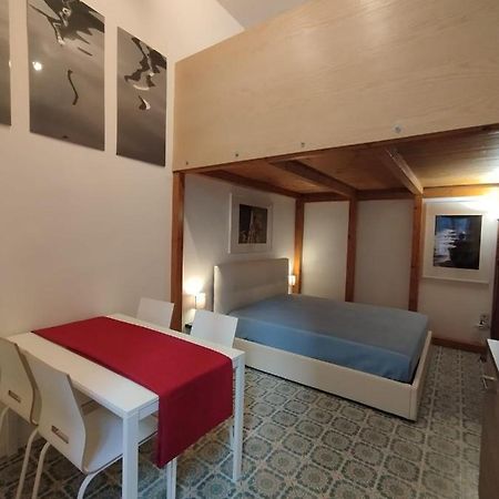 Casa Merisi Al Centro Storico Di Napoli Экстерьер фото